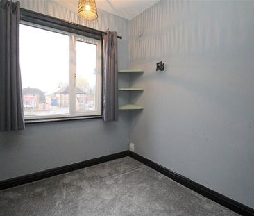 3 bedroom semi-detached house to rent - Photo 6