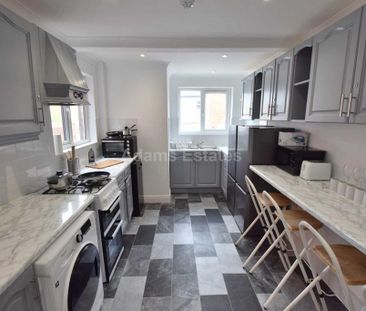 1 bedroom in a house share to rent - Photo 5