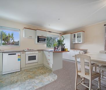 Tucked away in Remuera - Photo 5