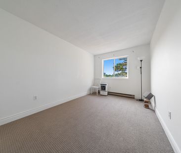 For Lease - 1030 Falgarwood Drive Unit# 71, Oakville, Ontario - Photo 4