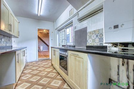 3 bedroom duplex to rent - Photo 2