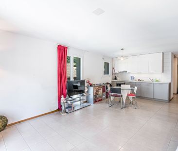 Superbe 2,5 pièces lumineux avec balcon privatif - Photo 1