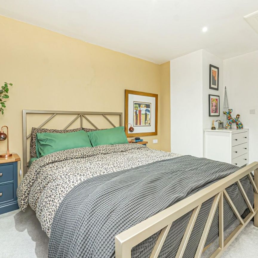 2 bedroom House To Let - Photo 1