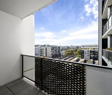 Stylish Studio Living in the Heart of South Yarra - Photo 3