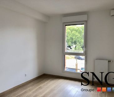 T3 AVEC LOGGIA ET PARKING - Photo 3