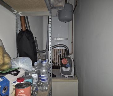 Gerenoveerde knusse rijwoning met tuin. - Photo 2