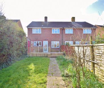 4 bedroom semi-detached house to rent - Photo 3