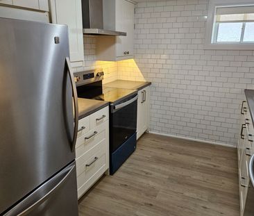 For Lease - 159 Jeffcoat Drive, Toronto, Ontario - Photo 5