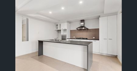 Beautiful Family Terrace Home! - Photo 3