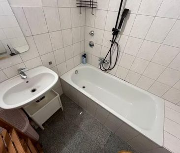 3 Zimmer Wohnung auch WG geeignet mit Balkon / Loggia - Photo 5