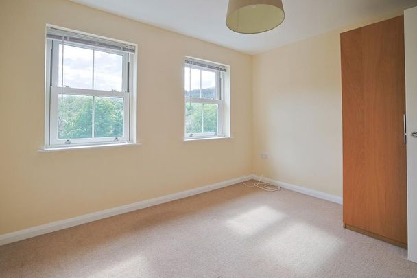 2 bedroom maisonette to rent - Photo 1