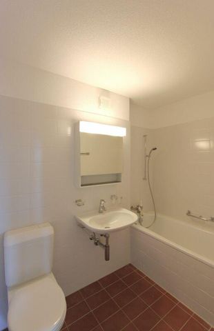 Helle 4.5-Zimmerwohnung in ruhigem Quartier - Photo 4