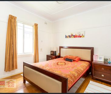 IDEAL HOUSE FOR A FAMILY HOME - Photo 6