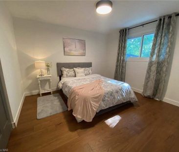 For Lease - 4 Parklands Drive, Hamilton, Ontario - Photo 3