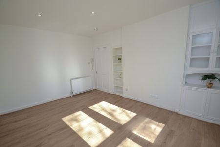 2 bed flat to rent in Paisley Road West, Glasgow, G52 - Photo 4