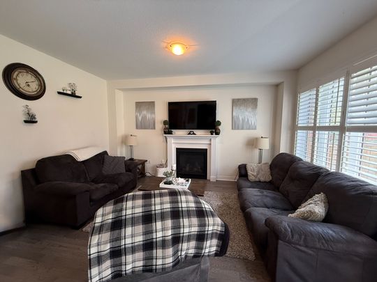 For Lease - 499 Thompson Street, Woodstock, Ontario - Photo 1