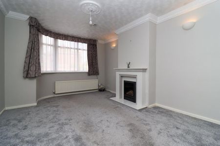 3 bedroom semi-detached house to rent - Photo 4