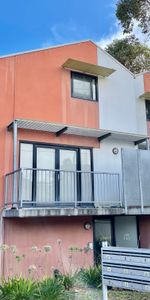 4/954 Dandenong Road CAULFIELD EAST - Photo 4