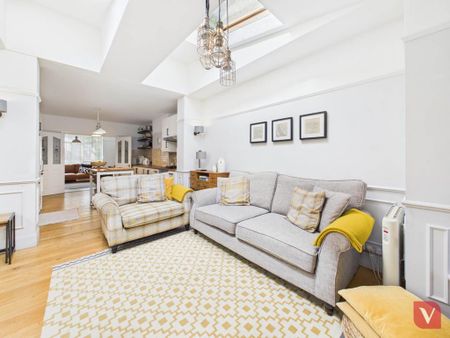 5 bedroom house to rent - Photo 2