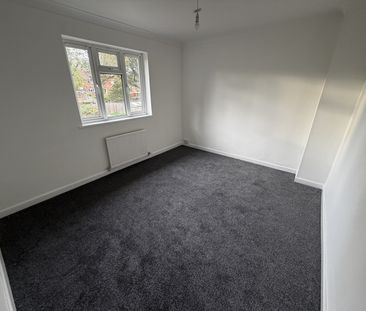 Swansea Road, Northampton - Photo 2