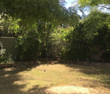 Neat & Tidy Duplex Located in Quiet Location & Great School Zones!!! - Photo 5