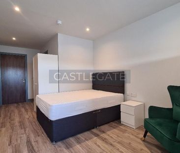 Studio to rent - Photo 1