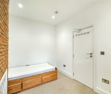 6 bedroom property to rent - Photo 1