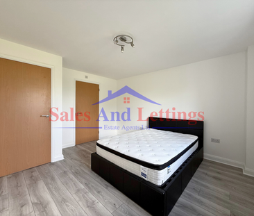 2 bedroom flat to rent - Photo 1