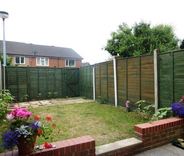 Grove Close, Scarning, DEREHAM - Photo 4