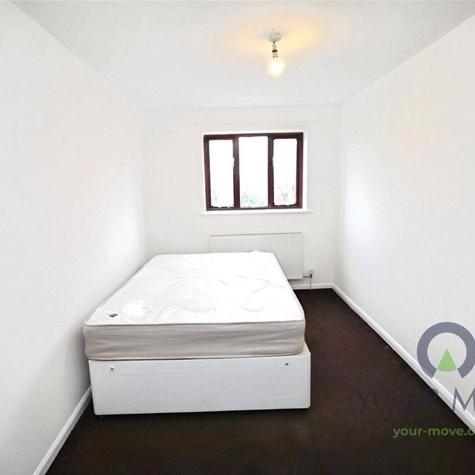 4 bedroom detached house to rent - Photo 1