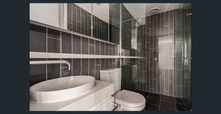 SILVERLEAF APARTMENT - TOP FLOOR LIVING WITH STUNNING CITY VIEWS! - Photo 5