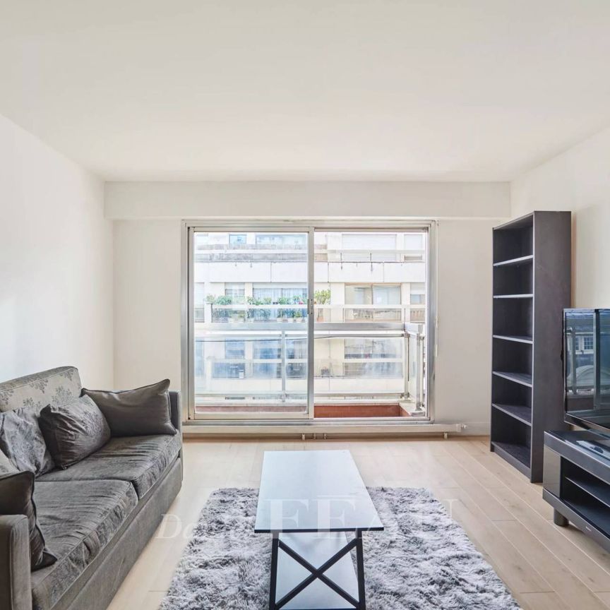 Location appartement, Paris 16ème (75016), 2 pièces, 52.03 m², ref 86422622 - Photo 1