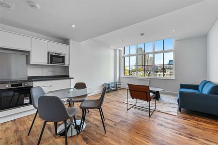 West Smithfield, London, EC1A 9HZ - Photo 2