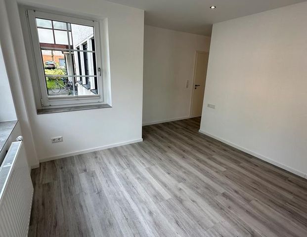 Wunderschöne frisch sanierte 2 Zimmerwohnung mit 75qm - Foto 1