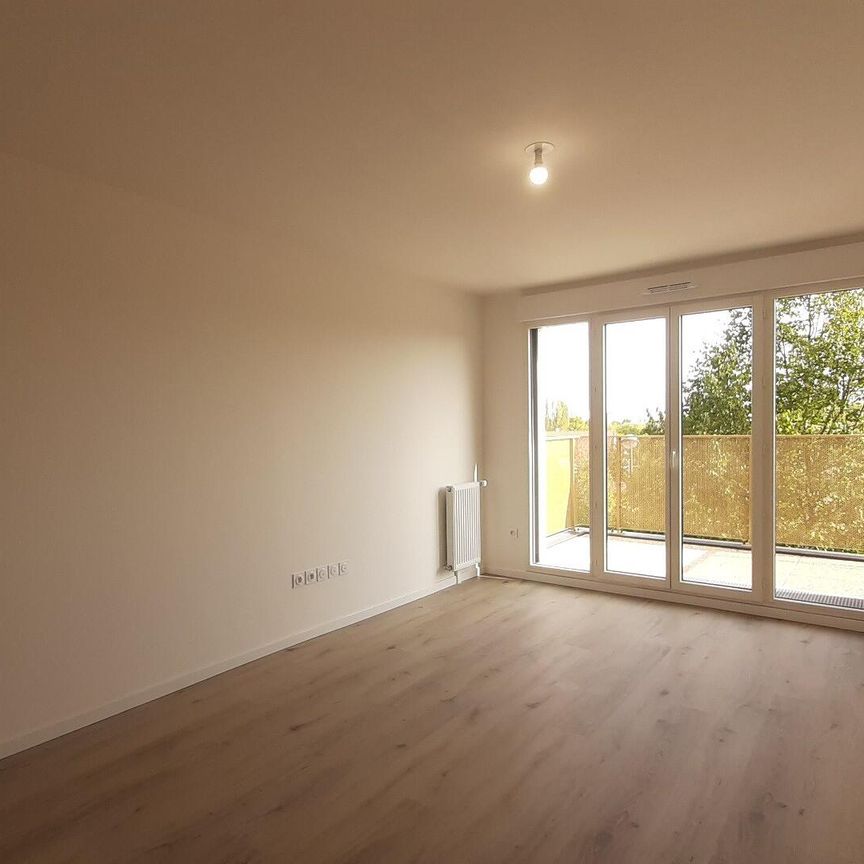 location Appartement T2 DE 41.56m² À GUYANCOURT - Photo 1