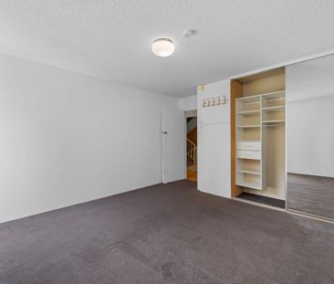 5/28 Riverview Parade, Surfers Paradise, Qld 4217 - Photo 4