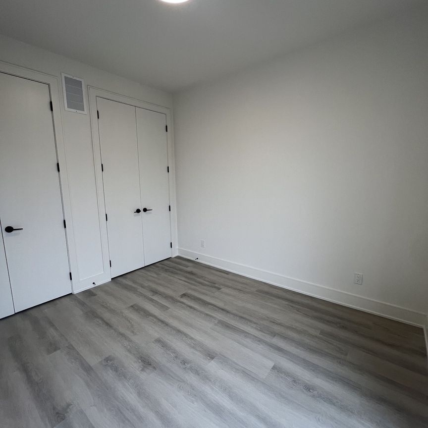 For Lease - 120 Everett Common, St. Catharines, Ontario - Photo 1