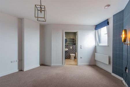 3 bedroom apartment to rent - Photo 3