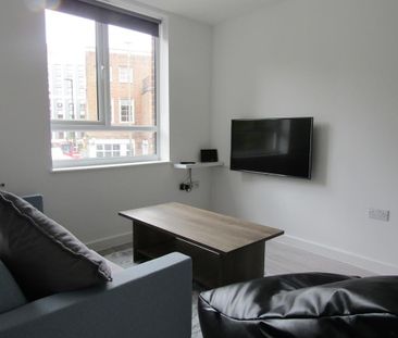 3 bedroom apartment to rent - Photo 1