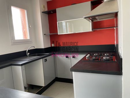 Appartement T2 avec garage et 1 place de stationnement - Photo 4