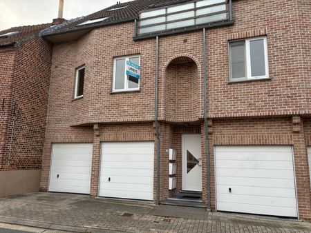 Appartement met 2 slaapkamers en groot terras - Photo 4