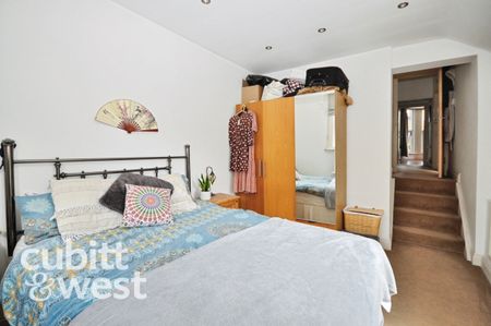 2 bedroom apartment to rent - Photo 5