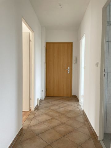 3-Raum-Wohnung im Grünen mit tollem Balkon - Photo 3