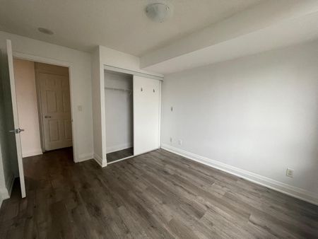 For Lease - 3888 Duke of York Boulevard Unit# 931, Mississauga, Ontario - Photo 3