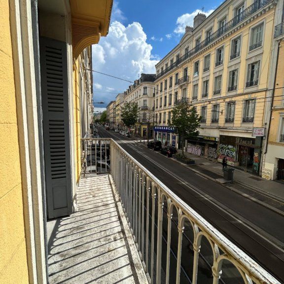 APPARTEMENT T3 A LOUER - Photo 1
