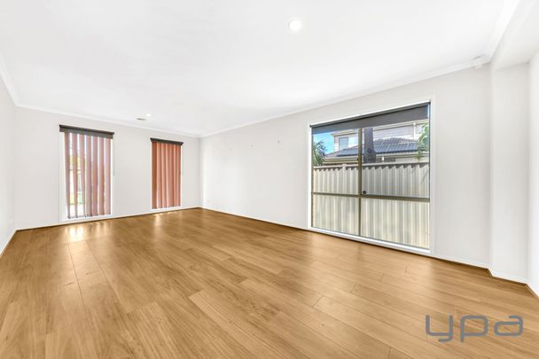 Affordable Family Living in Roxburgh Park - Photo 1