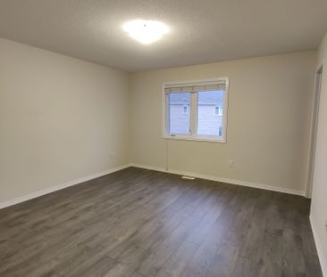 For Lease - 917 Farmstead Drive, Milton, Ontario - Photo 6