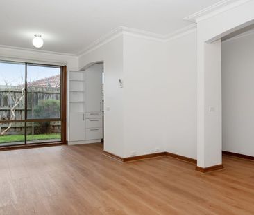 Immaculate Fully Renovated Unit - Photo 2