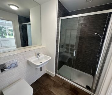 4 bedroom detached house to rent - Photo 1