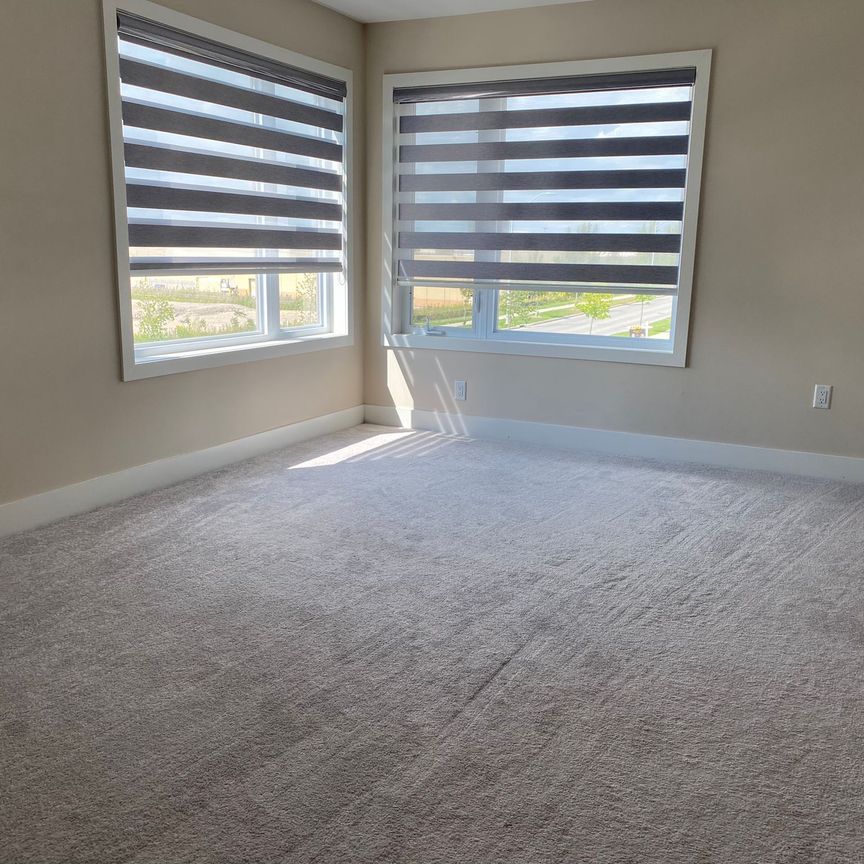 For Lease - 1960 Dalmagarry Road Unit# 117, London North, Ontario - Photo 1